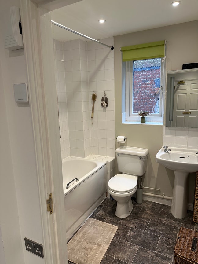 1 room to rent   Main Photo