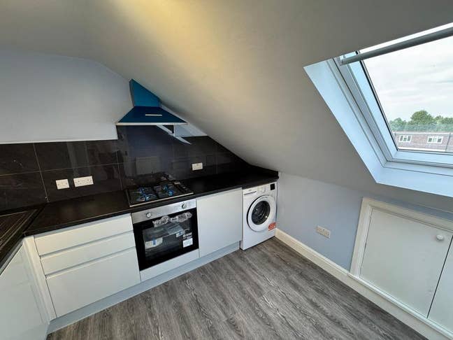 2BHK Beautiful Property Near Kenton Station Main Photo