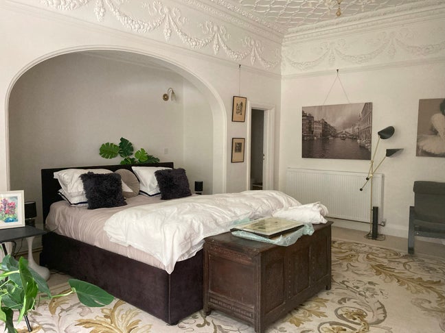 Beautiful huge en-suite double room near the sea Main Photo