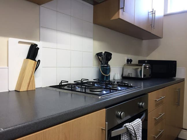 Full Property only - 4 Bed Main Photo