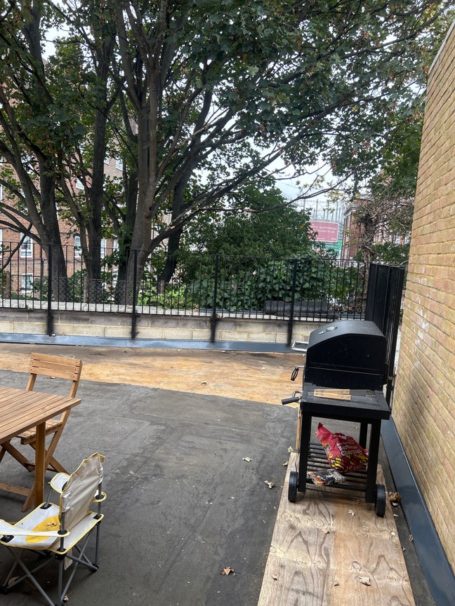 Charming furnished double room near Vauxhall Main Photo