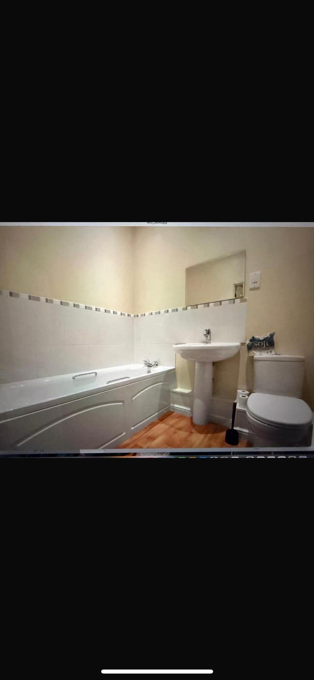 Double room and bathroom  Main Photo