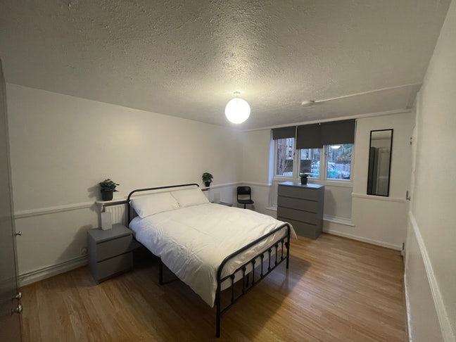 2 Double Rooms Available Near Shoreditch/Bethnal G Main Photo