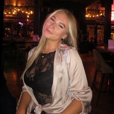 Looking for a flatmate Main Photo