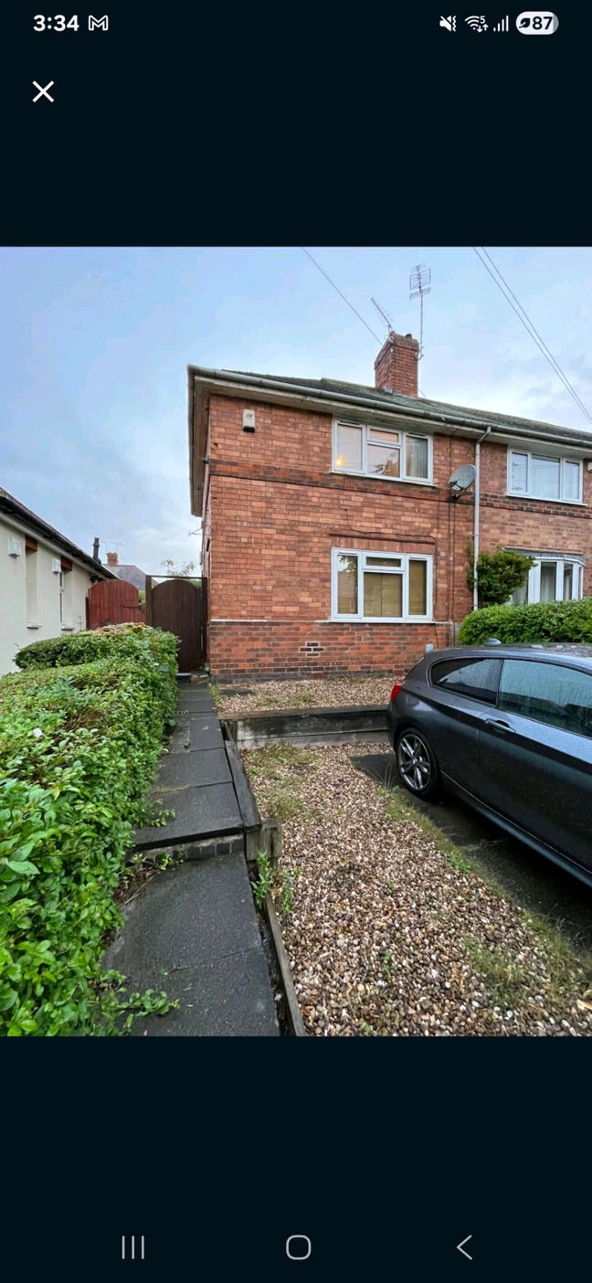 Lovely house in Beeston Main Photo