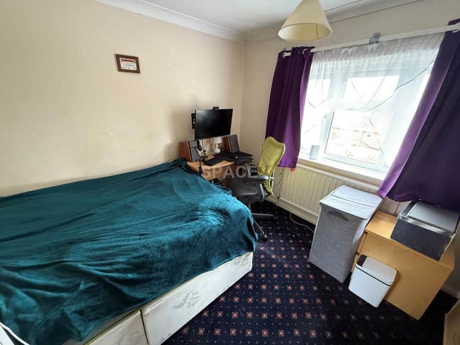 37 Brybur Close, Reading Main Photo