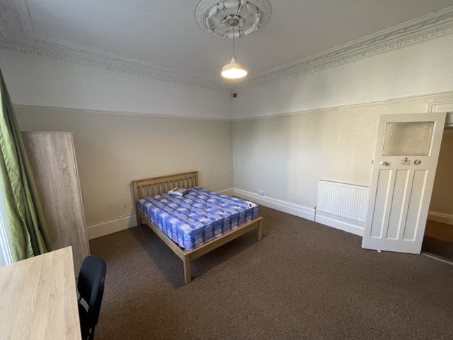 One room available, walking distance to UoB Main Photo