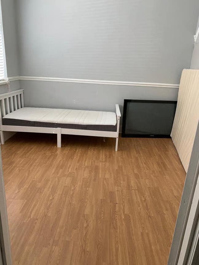 Double Room is available for rent in - £750 Main Photo