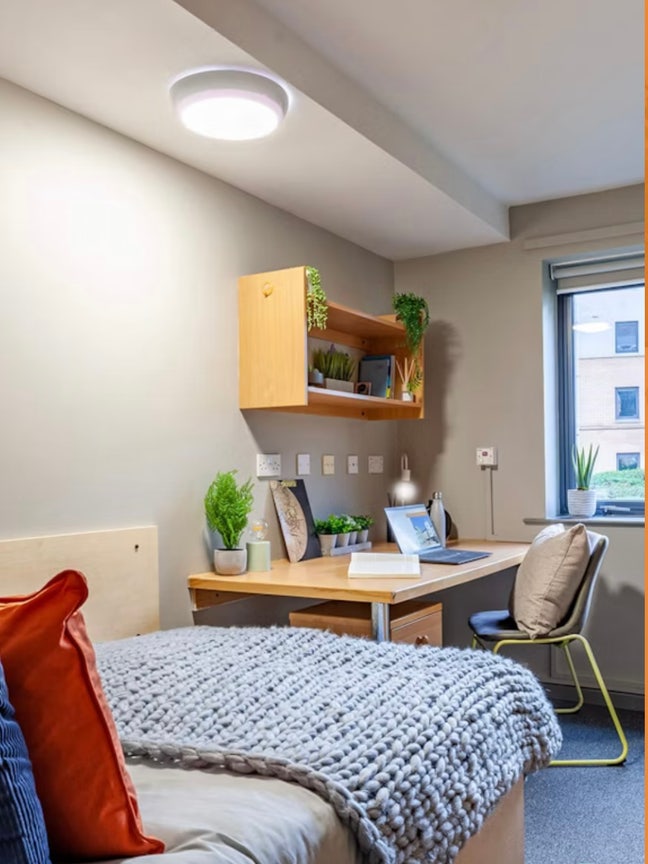 Classic en-suite room at Devonshire Courtyard  Main Photo