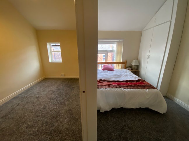 Room to let in friendly Whalley Range town house  Main Photo