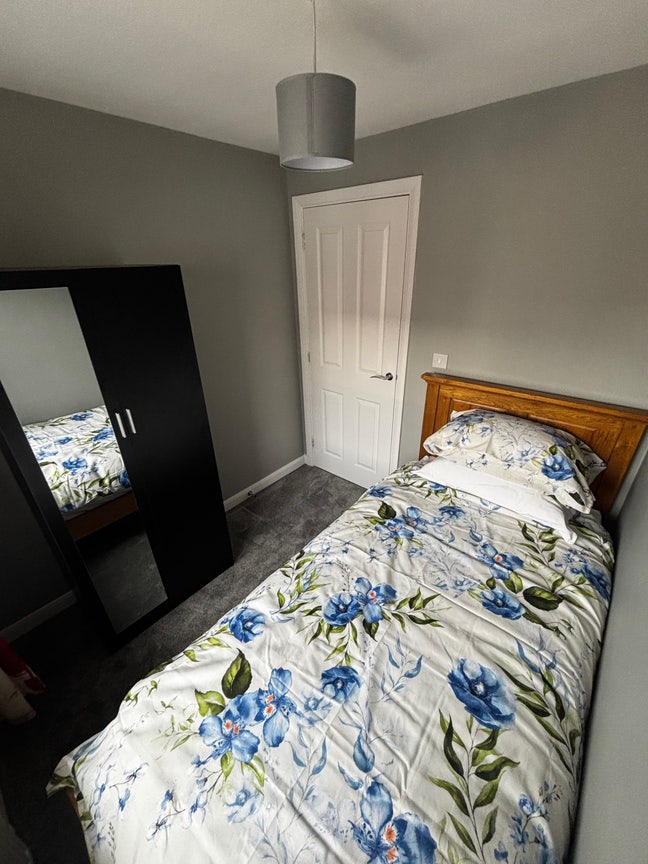 Single Room - £400 PCM - All bills inc Main Photo