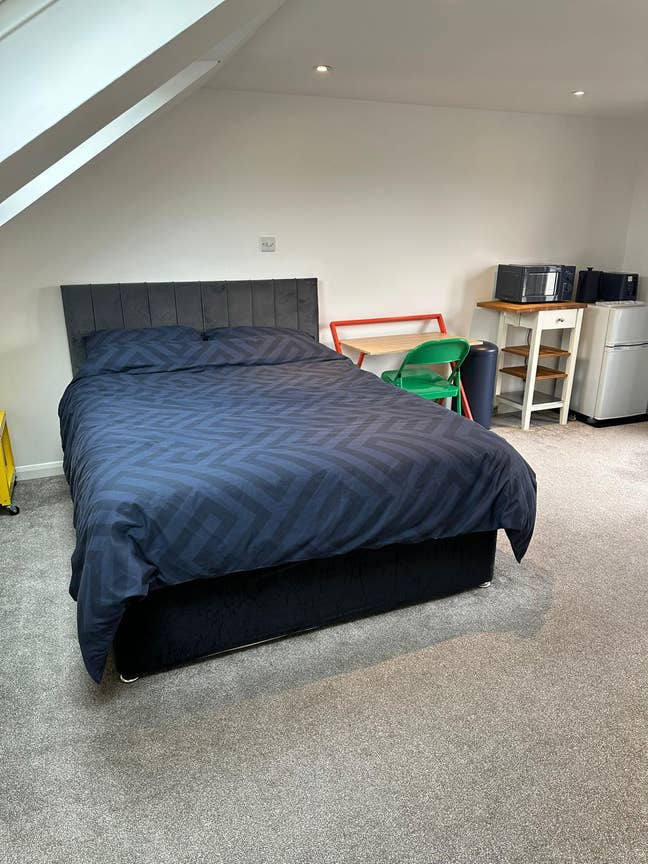 Spacious Kingsize bedroom with en-suite Main Photo