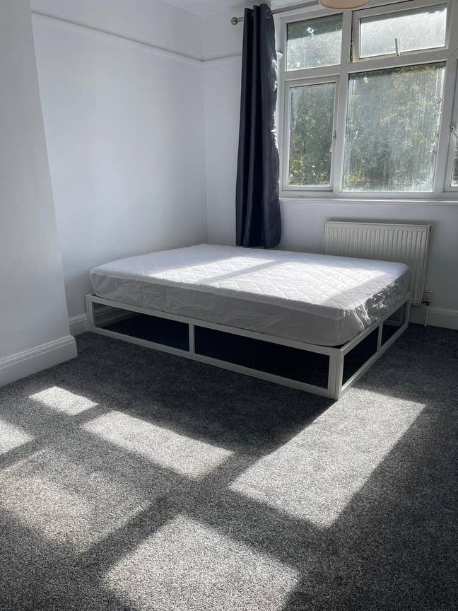 En-suite-room in shared house close in oxford city Main Photo
