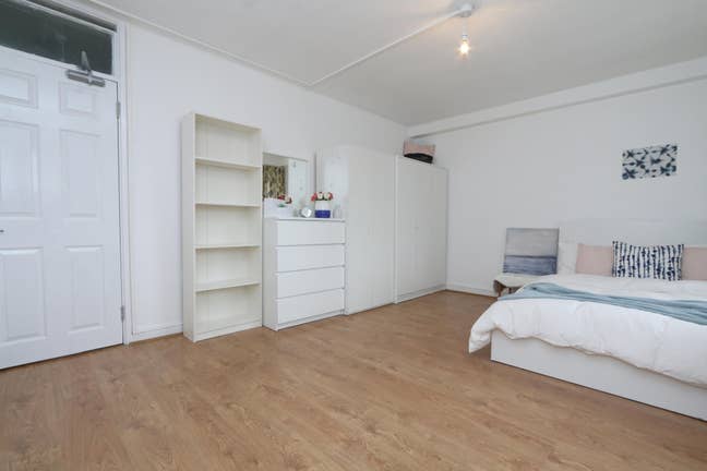 ✨ Huge Room with Living Room & Garden – Haggerston Main Photo
