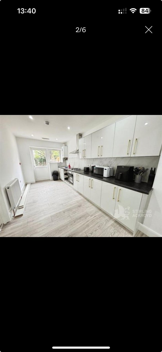Rooms available at best location in Sunbury Main Photo