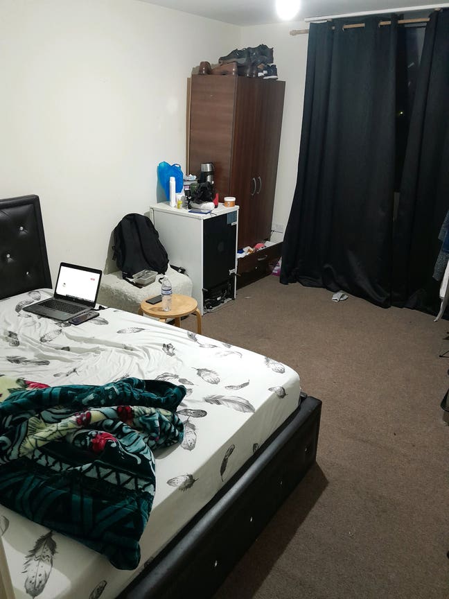 Double room to rent  Main Photo