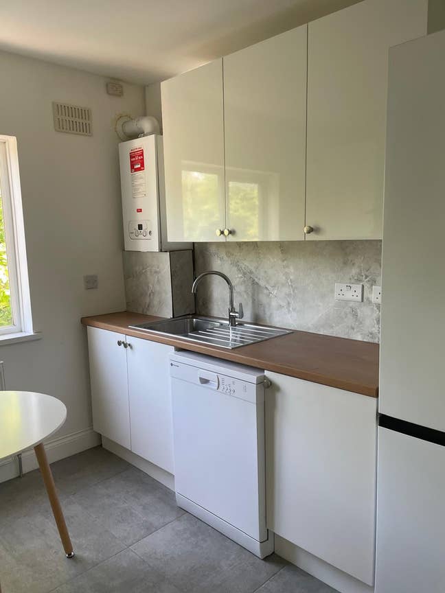Nice single room in Hendon  Main Photo