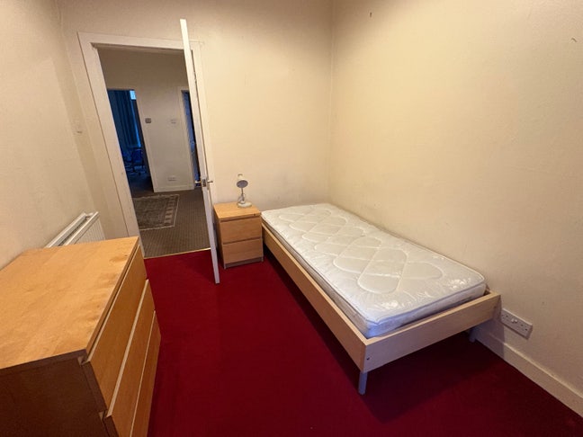 Single Room for Female Postgraduate Student Main Photo
