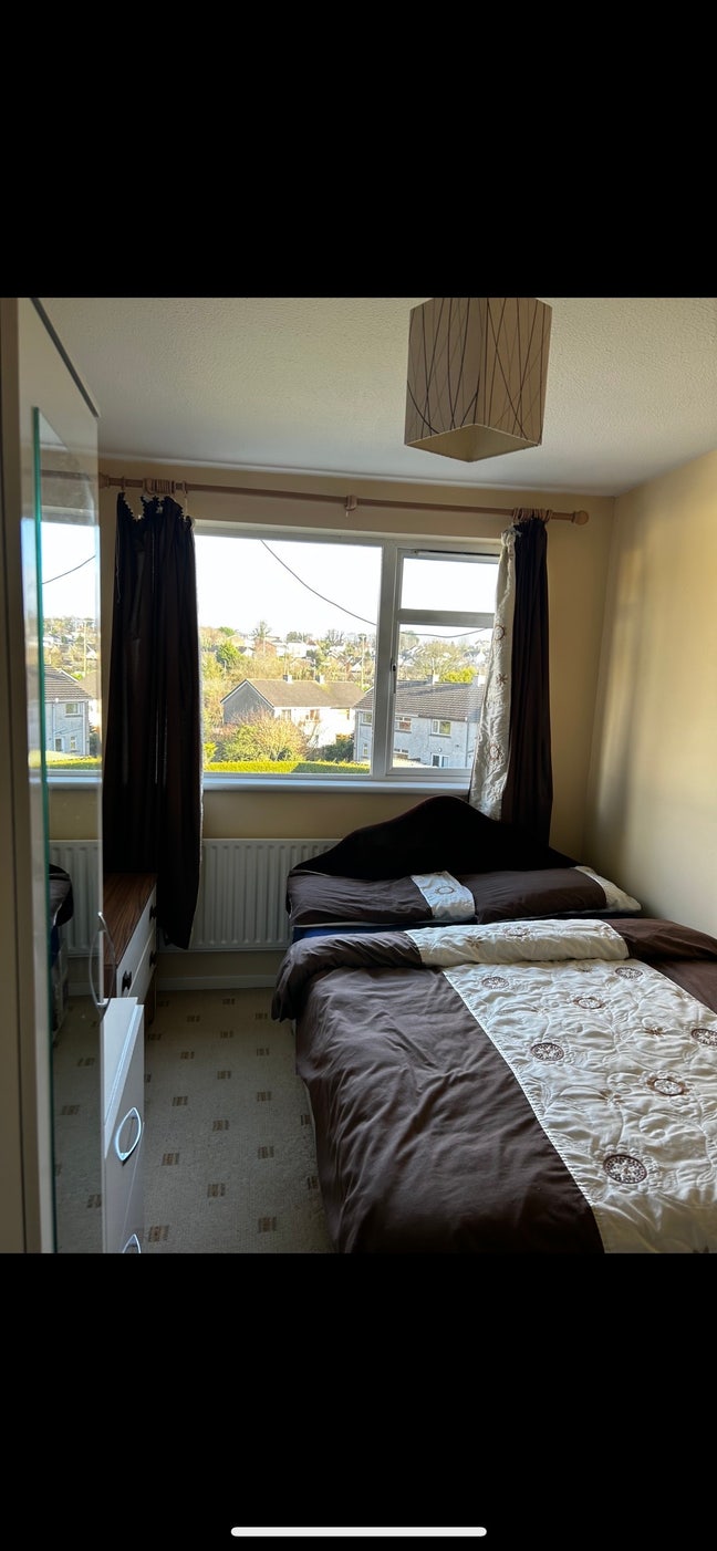 Available room to rent Dungannon town center Main Photo