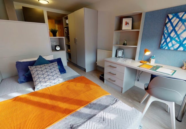 London Zone 1 Studio, £412/wk, Cashback Main Photo