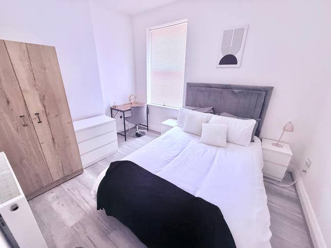 ✨Bright & Social Living in Didsbury✨ Main Photo