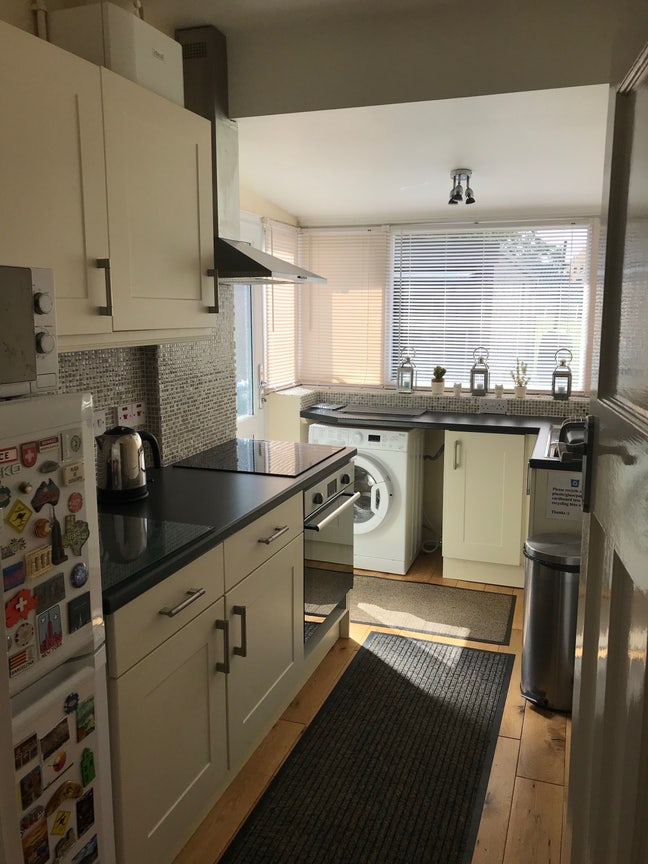  Double Room, Close to York University  Main Photo
