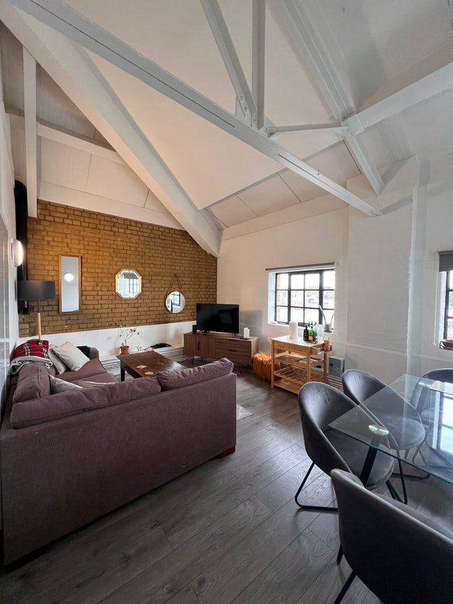 Huge En-suite room in central Dalston Main Photo