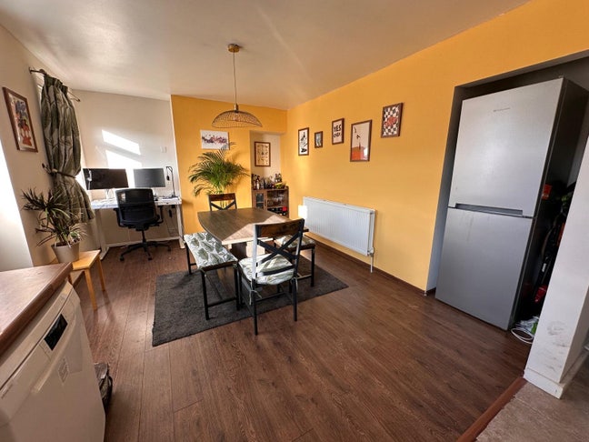 Room Available in Friendly, Social House Main Photo