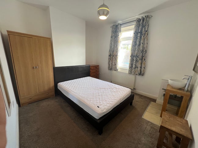 1 bedroom to let in Victorian House - Poole Main Photo