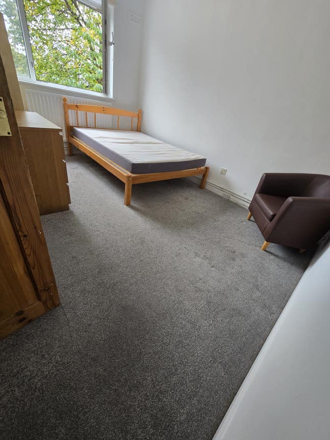 Fantastic rooms available in Roehampton Main Photo