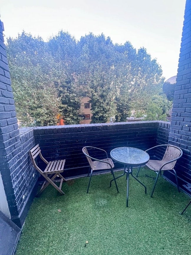 Two rooms available in a great zone 1 location Main Photo