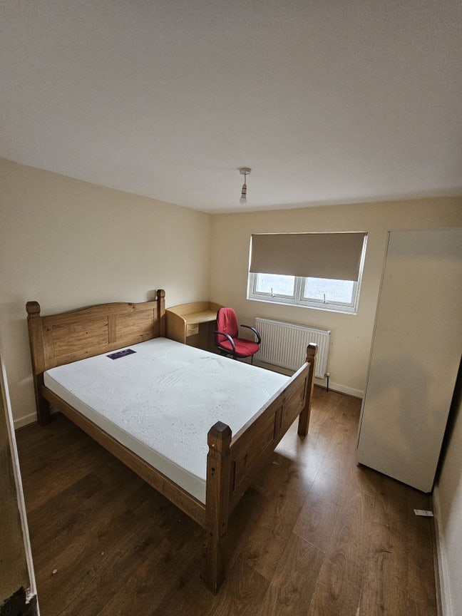 Double Room Available  Main Photo