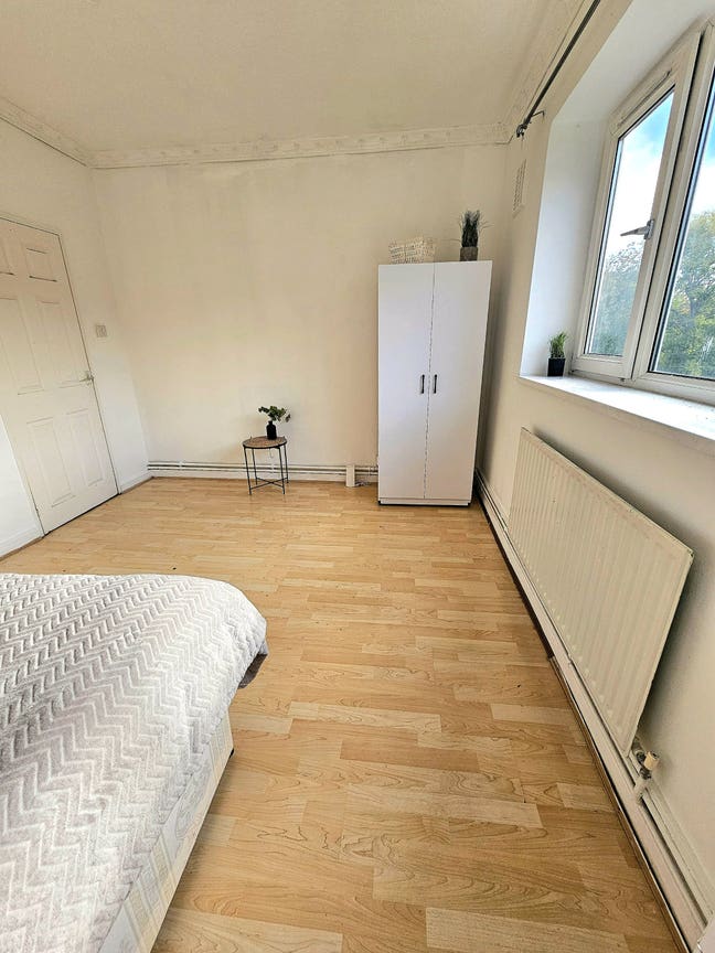 Bethnal Green Double rooms available! Main Photo