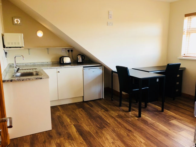 Studio in Chingford £1150 inc All Bills and Wifi Main Photo