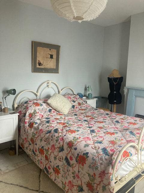 Great location Short term double room  Main Photo