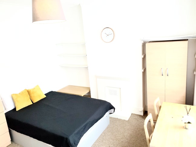 A very bright and cozy room in Clapham Junction Main Photo