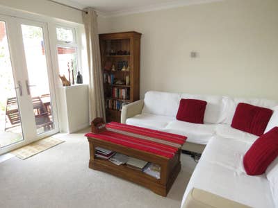 Living/Bedroom with Parking near Burnham High St Main Photo