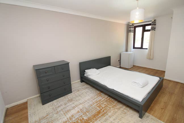 3 Rooms Close to Woolwich Arsenal to Rent Main Photo
