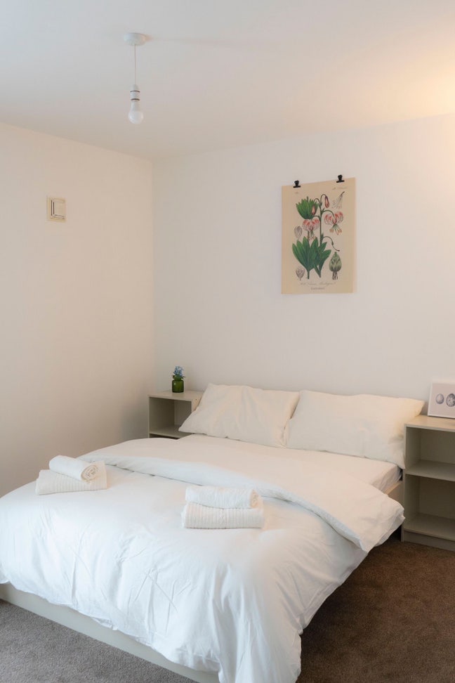 ➡️ Spotless accommodation available now! Main Photo