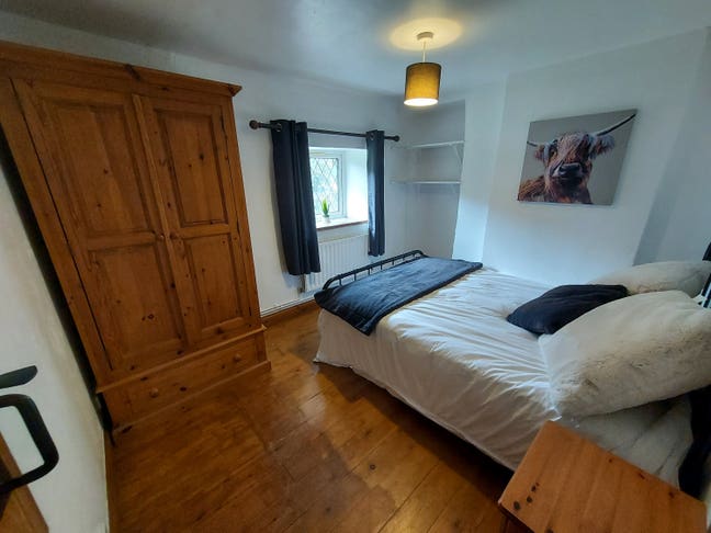 Double Room BS15 Riverside Location Main Photo