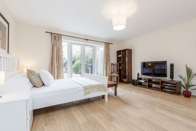 1, 28 Academy Place  Main Photo