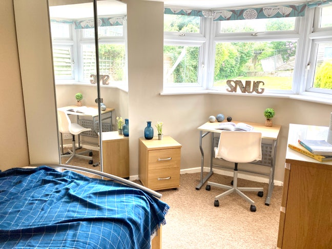 Live, Work and Dream with Us 💛 💭🛌 Main Photo