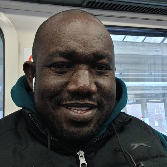 Professional Male seeks a single or double room Main Photo