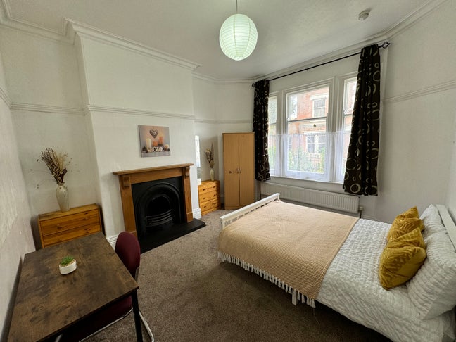 🏡Stylish & Spacious Double Rooms💸Bills Inc LE2 Main Photo