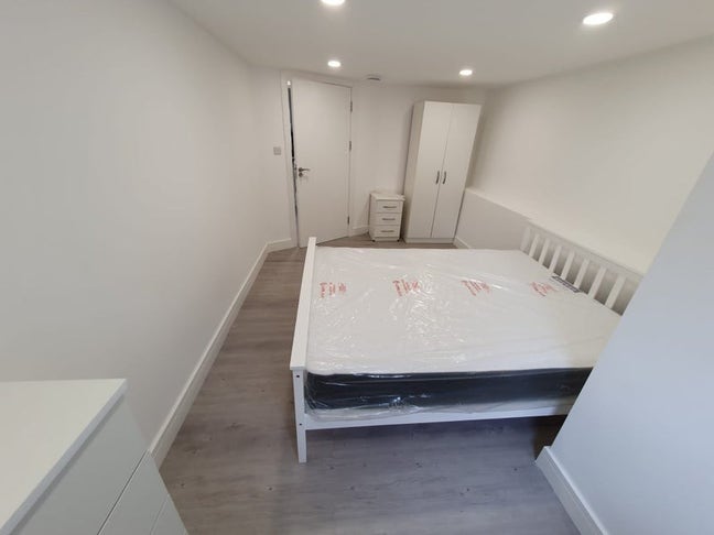 Fantastic 2 bedroom flat in Arsenal/Finsbury Park  Main Photo