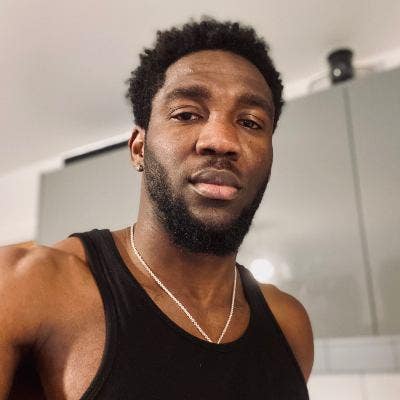 31 year old Male seeks a single or double room Main Photo