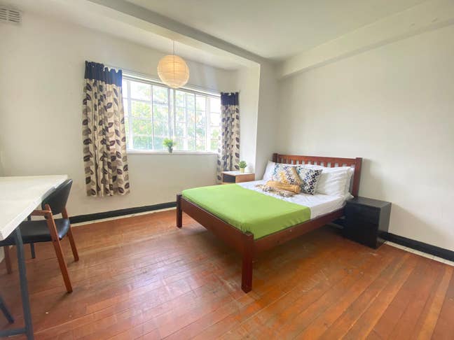 Canary Wharf 3 Rooms Available Today Main Photo