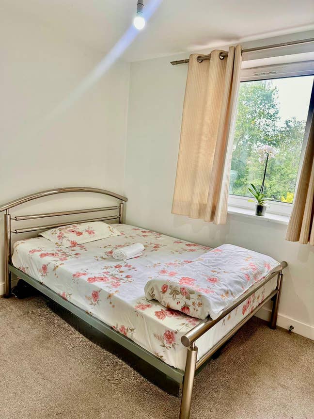 Lovely Room in a Centrally-Located Flat! Main Photo