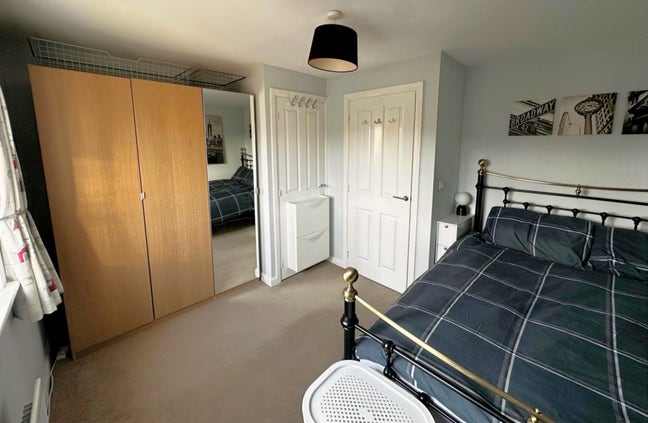 Double bedroom - 2 minutes from Southmead Hospital Main Photo