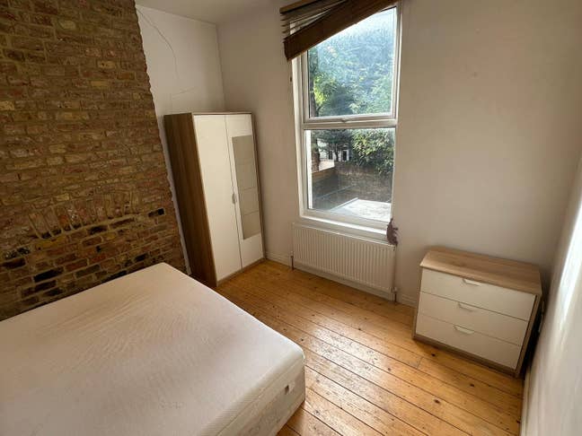 Beautiful room in peaceful area + private garden Main Photo